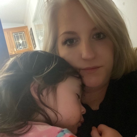 Meet your Posher, Jennifer - Picture 5 of 14